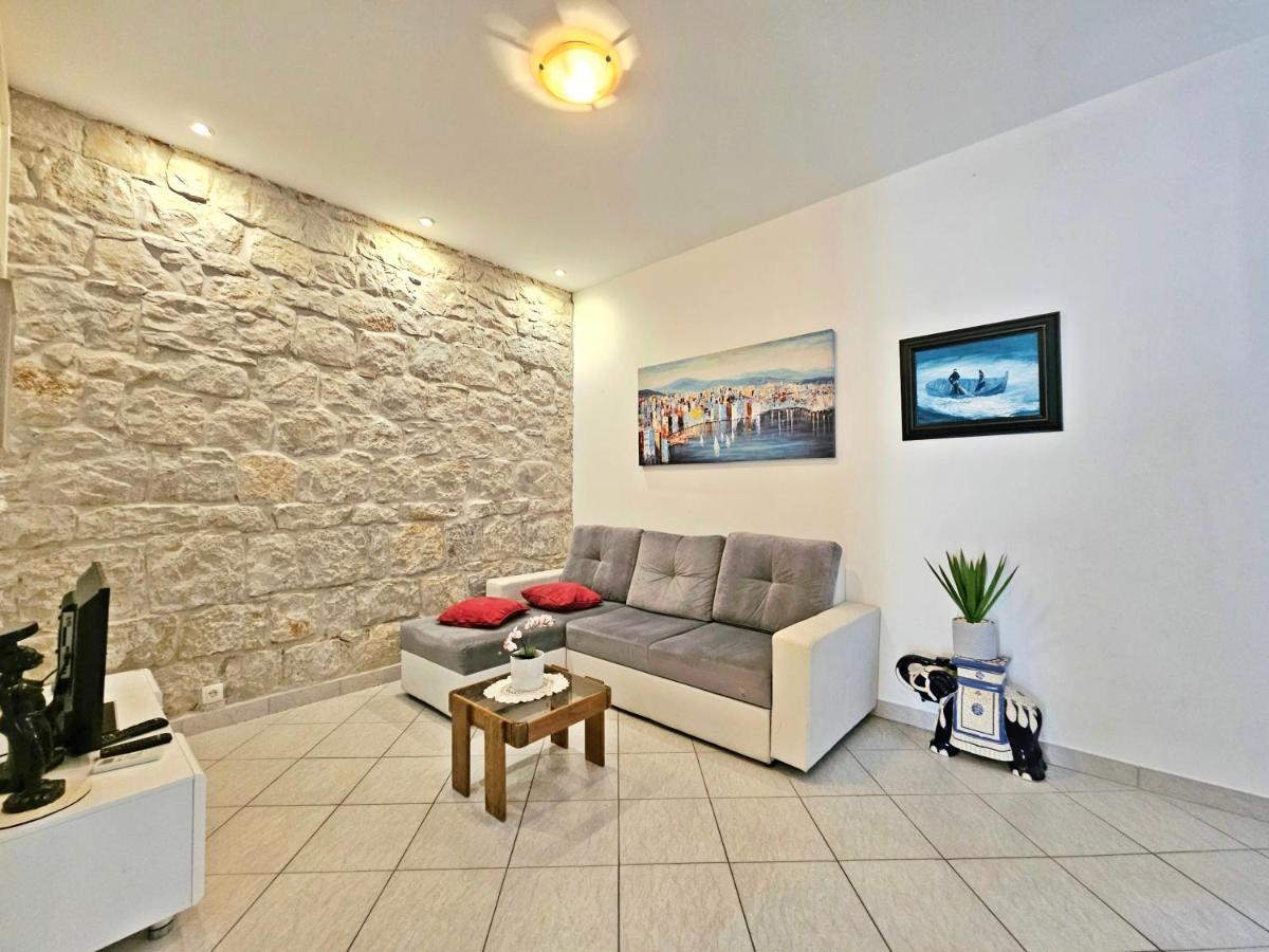 Apartments Moni Split Exterior foto